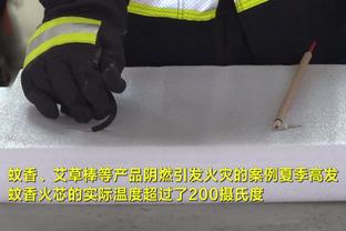 ?啊这……莱昂纳德赛前热身 两分钟中投一球未丢